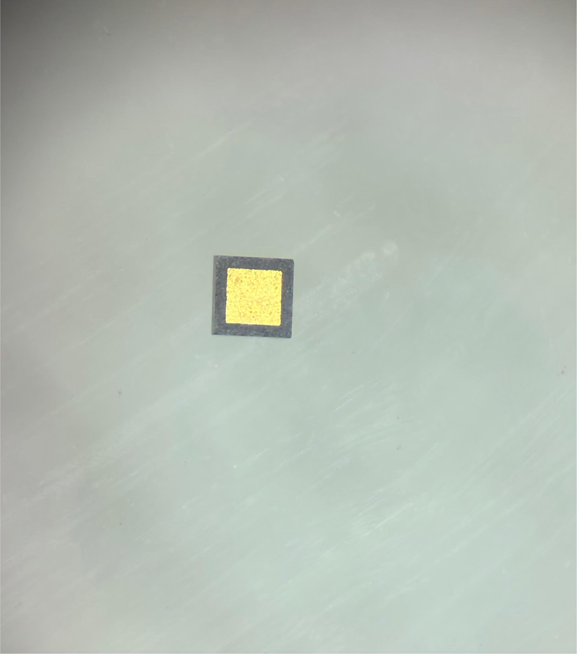 91MCC100G Односторонний чип-конденсатор с сохранением края, высокостабильный радиочастотный конденсатор SMD 10 пФ/100 В