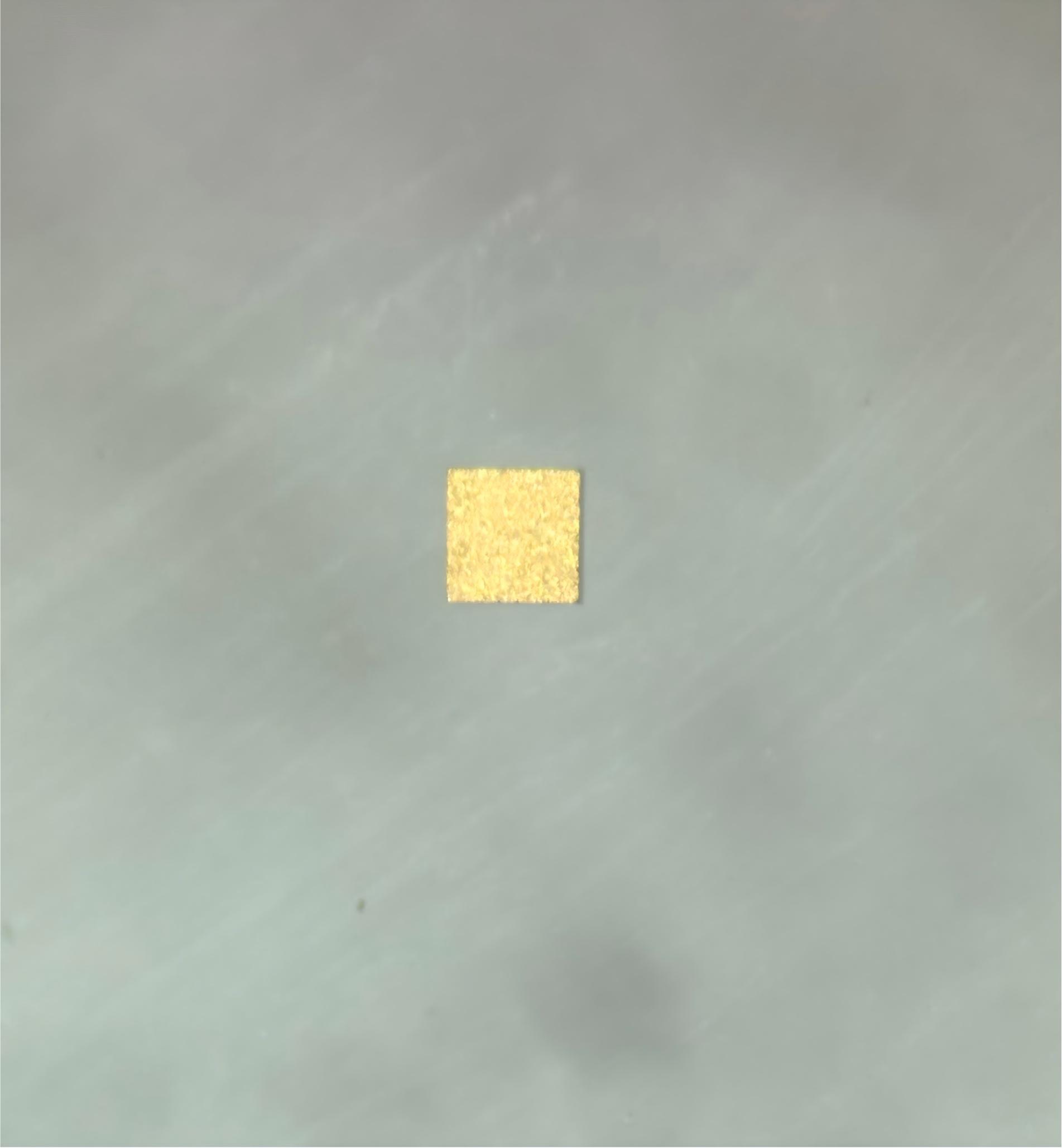 91MCC101B Двухсторонний чип-конденсатор с фиксацией края, высокочастотный и высокостабильный SMD-конденсатор 100 пФ с выдерживаемым напряжением 50 В